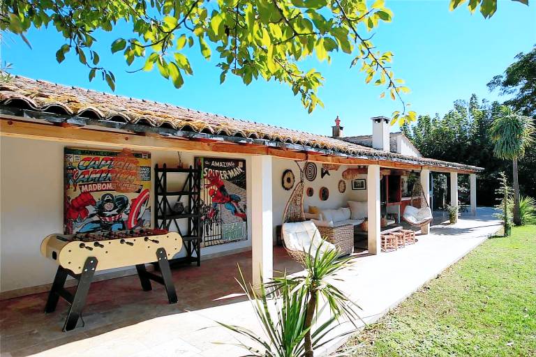 Family-friendly villa with yard, barbecue & private pool | Perfect for remote work | Dogs allowed — photo 4