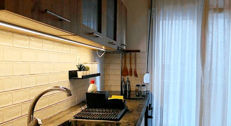 Apartment with patio — photo 5