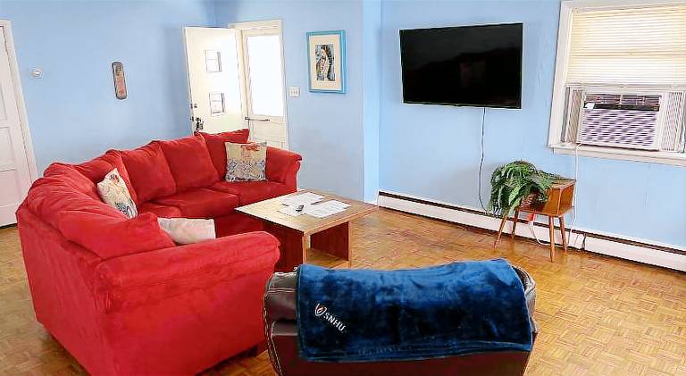 Ample house | Dogs allowed — photo 2
