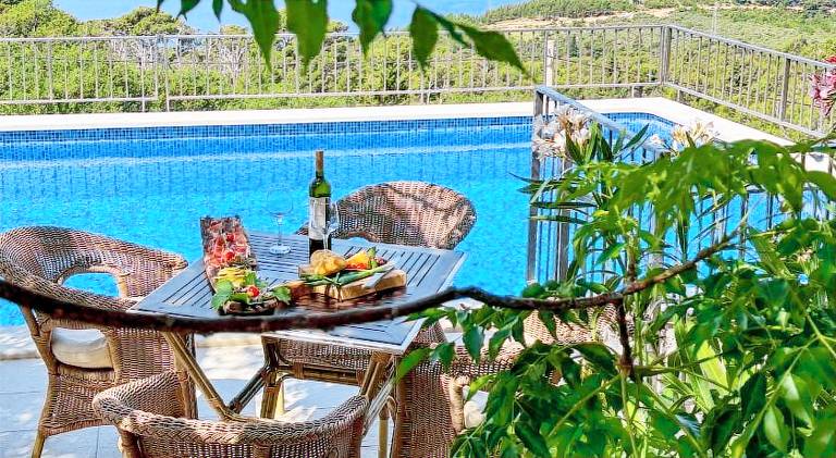 House with pool in Tucepi
