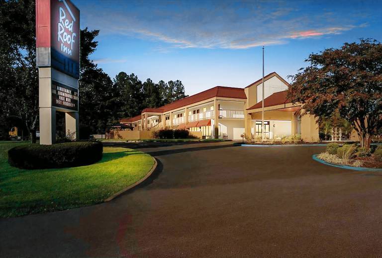 Red Roof Inn Tupelo — photo 2