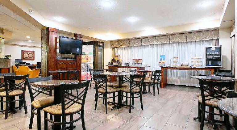 Quality Inn Monroe — photo 3