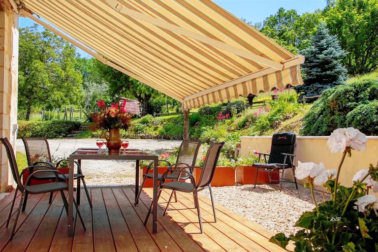 Gite with garden, patio & grill — photo 3