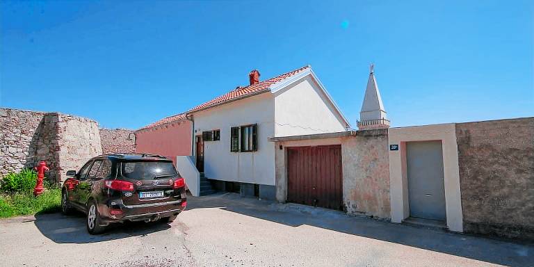 Rental apartment with terrace | Pets are welcome — photo 4