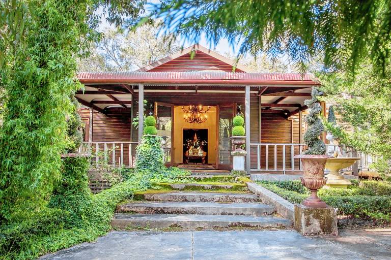 Cabin  Burnside