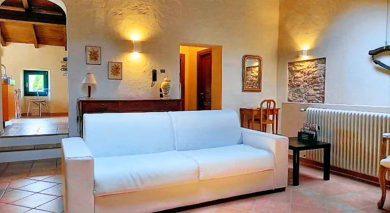 Ample house with jacuzzi | Pets allowed — photo 4
