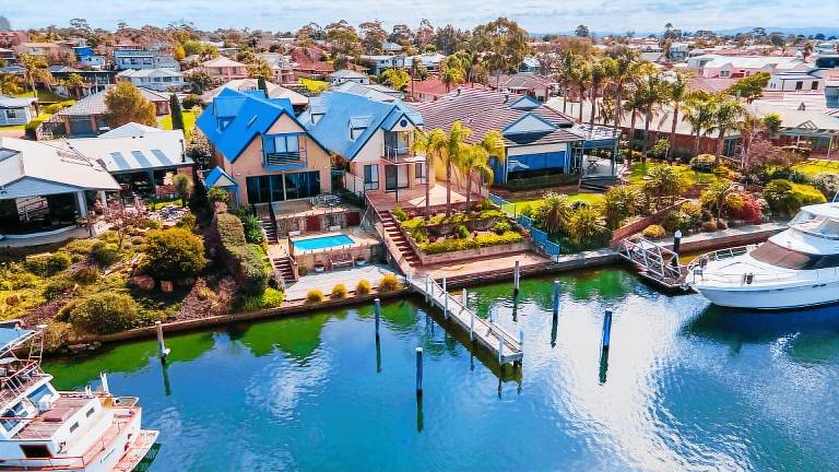 House Raymond Island