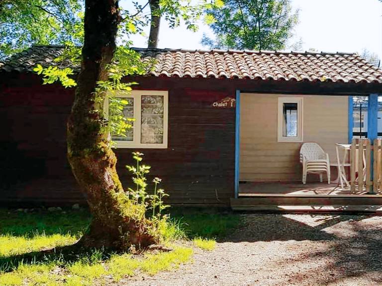 Chalet with pool | Pets are welcome — photo 2