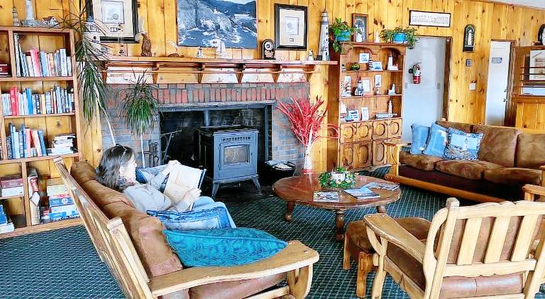 Lighthouse Inn in Florence, OR