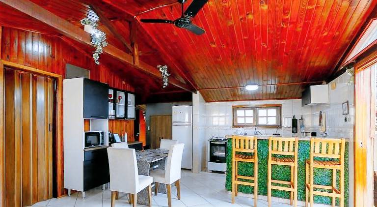 Chalet with pool | Pets are welcome in Atibaia