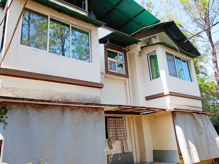 Bed and breakfast Dhandeghar