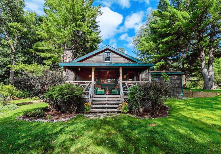 Cabin  Chatham