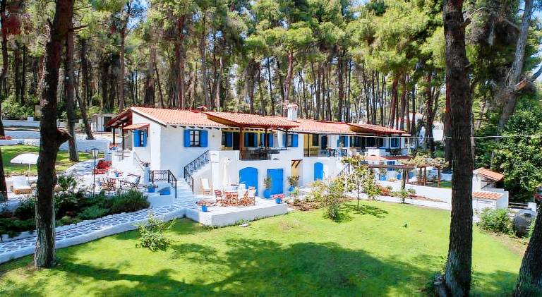 Vacation home with private pool, garden & grill in Kassandra