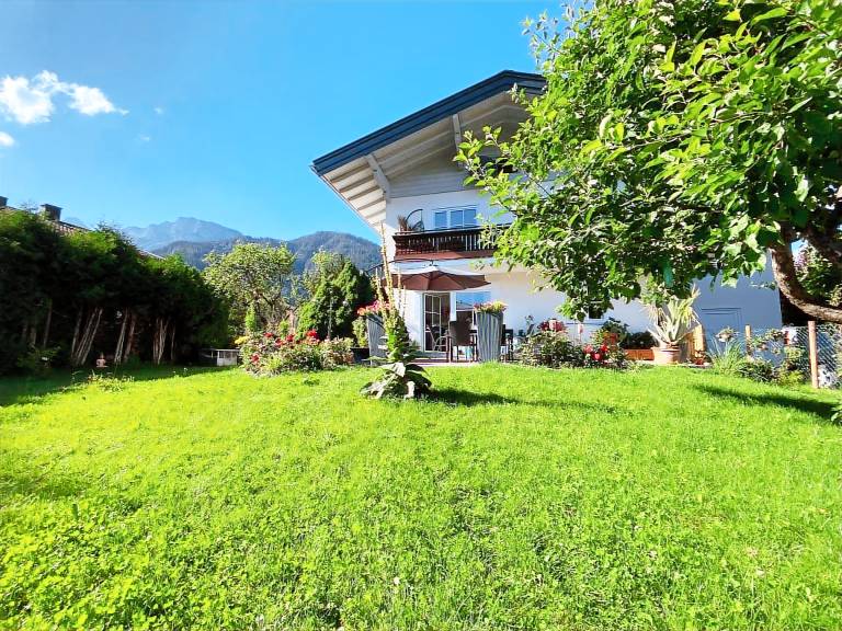 Family-oriented lovely apartment with sauna & yard | Perfect for remote work | Dogs allowed — photo 4