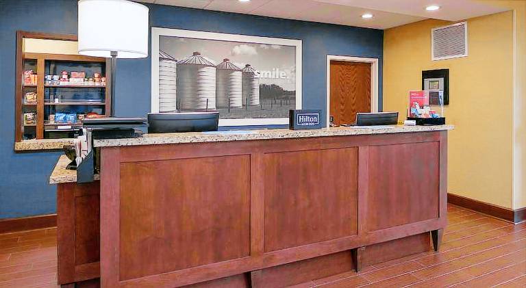 Hampton Inn & Suites Lonoke — photo 5