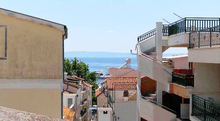 Holiday apartment with 1 room for 2 persons in Brela