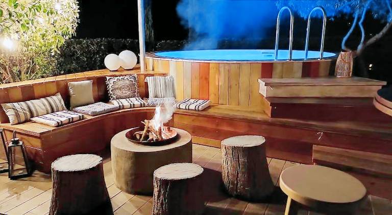 Charming vacation home with terrace, private pool & jacuzzi | Perfect for remote work | Pet-friendly — photo 4