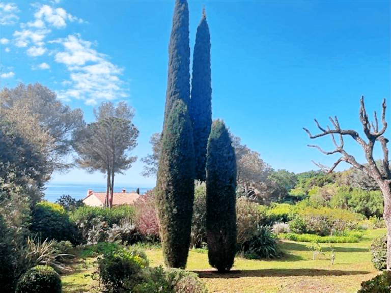 Cosy villa with sea view, 350 m from the beach — photo 3