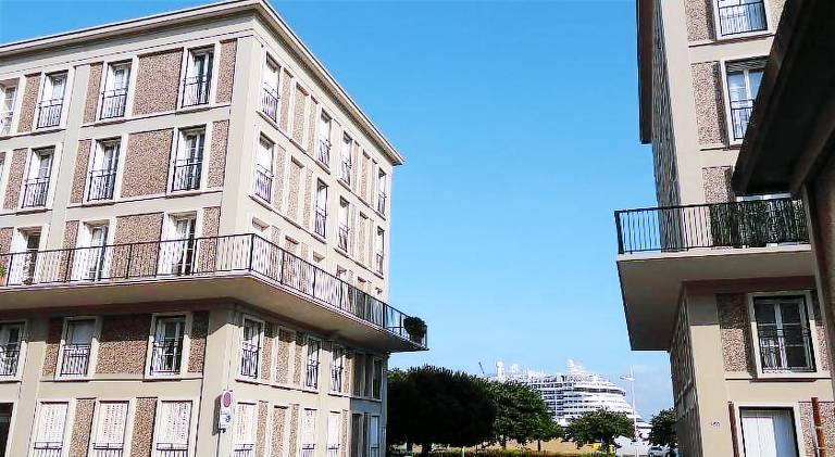 Holiday apartment with 1 room for 4 persons in Le Havre
