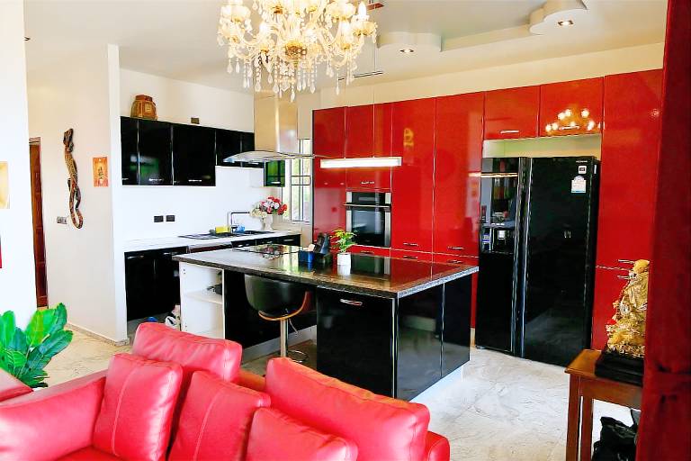 Fully equipped nice house with pool | Good for workation | Pets are welcome — photo 5