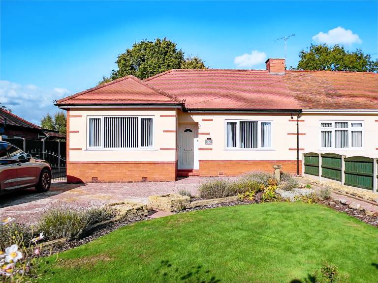 Cottage Sandbach