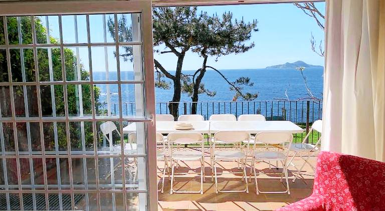 House with yard, terrace & barbecue — photo 5