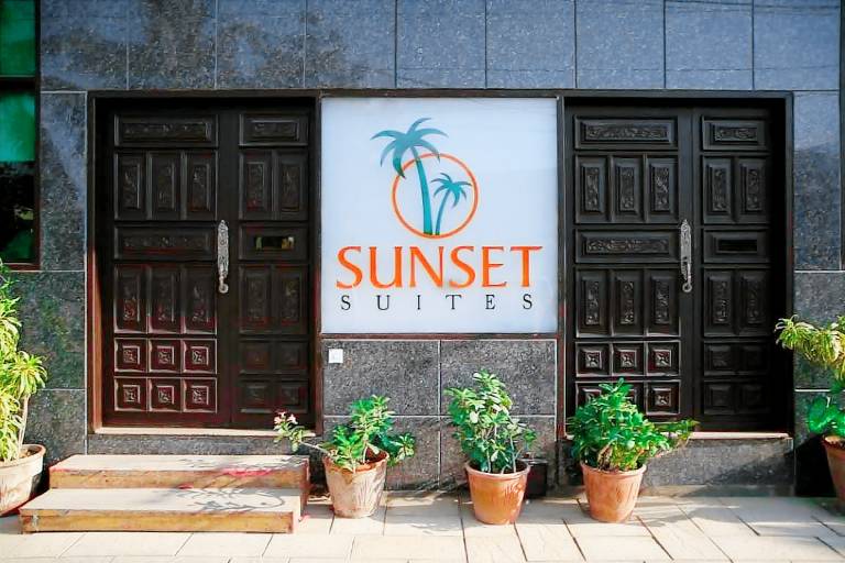SUNSET SUITES
