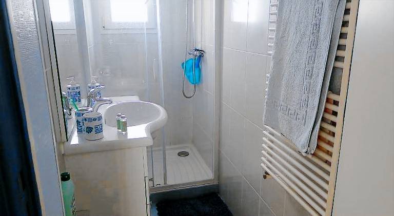 House with 2 rooms for 5 persons — photo 2