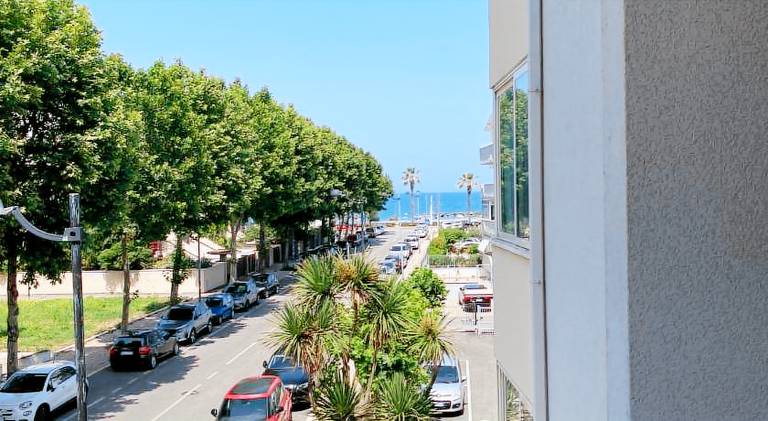 Nice apartment | Next to the beach | Pet-friendly in Montesilvano