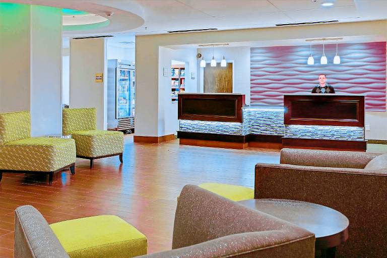La Quinta Inn & Suites by Wyndham Springfield MA — photo 5