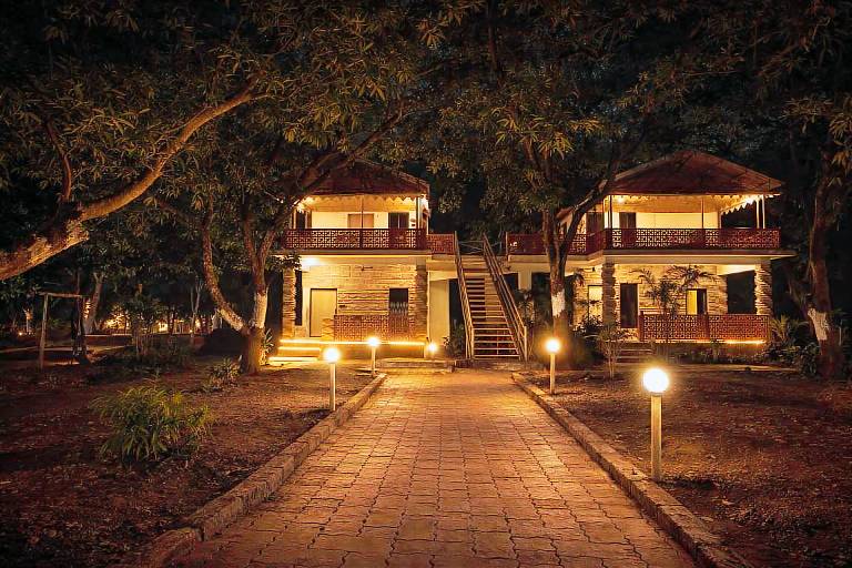 The Wilds Villa – Deep Gir Forest Retreat in Mendarda