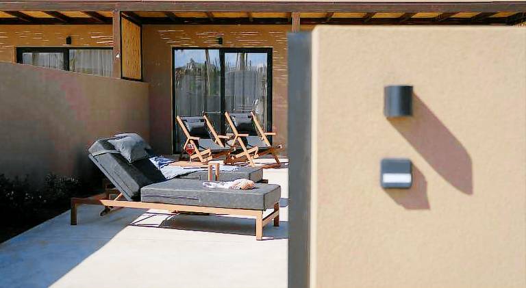 Vacation home with yard & private pool — photo 4