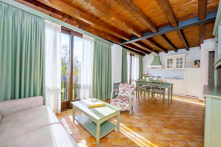 Liano Mimosa relax & priv parking place