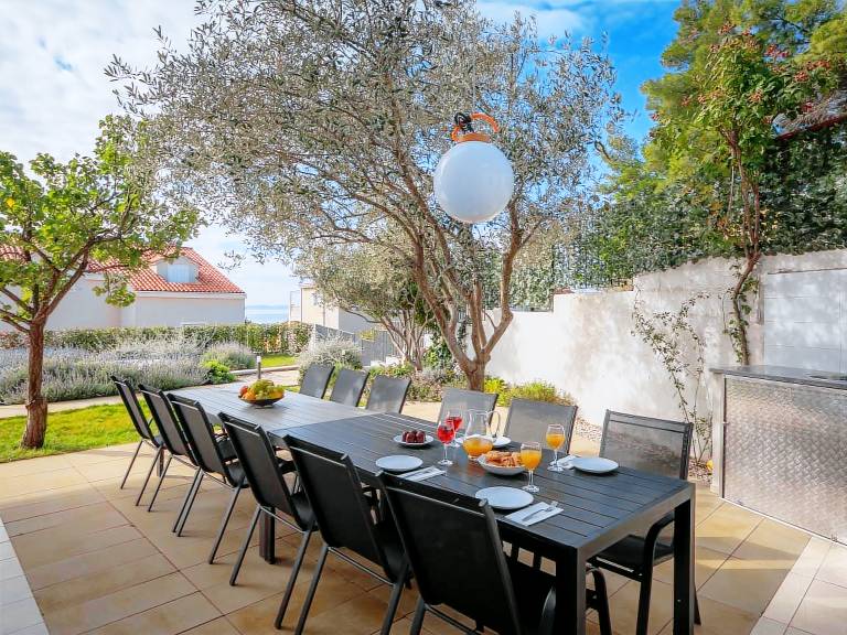 Wonderful house with barbeque, private pool & patio | Pets are welcome — photo 3