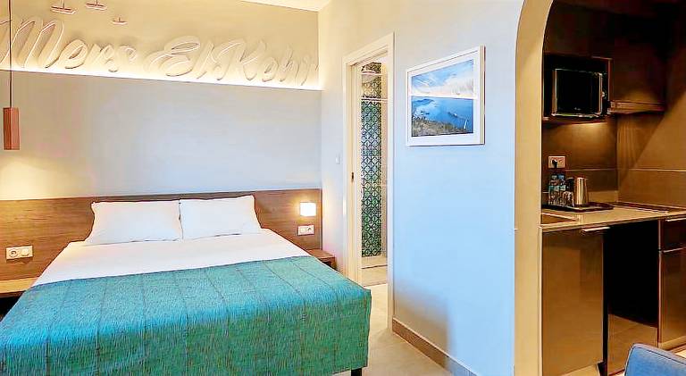 M Suite Hotel