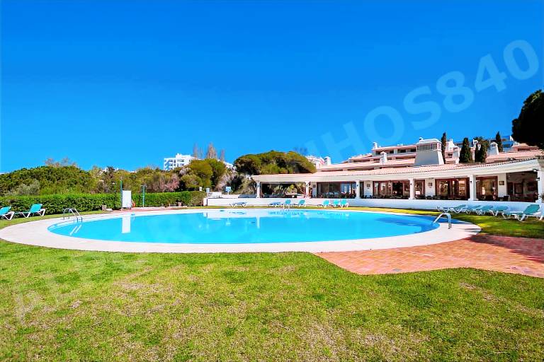 Ferienwohnung direkt am Wasser in Porches, Algarve f&uuml;r max. 2 Personen