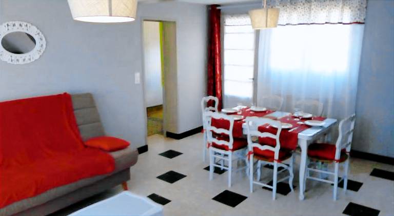 House with 2 rooms for 4 persons — photo 2