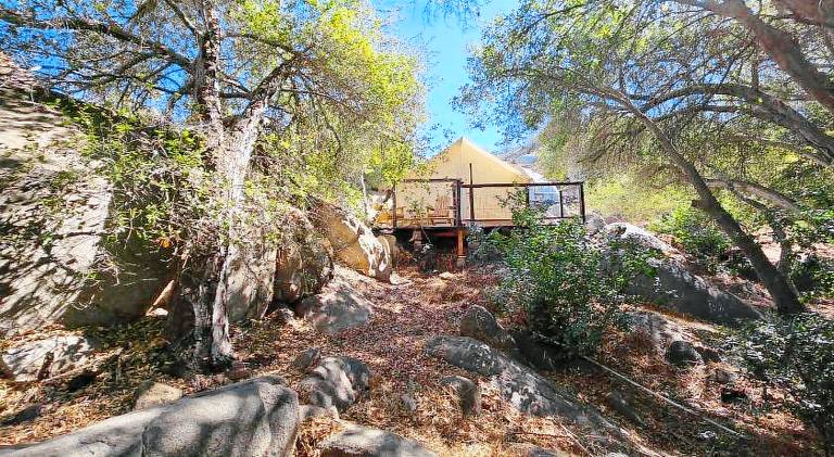 Gentle and Cozy Comfort in an Off-Grid Retreat — photo 2