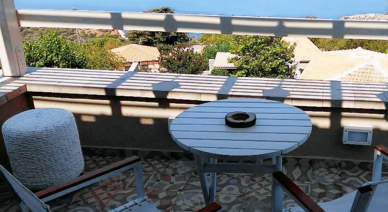 Villa with hot tub — photo 2