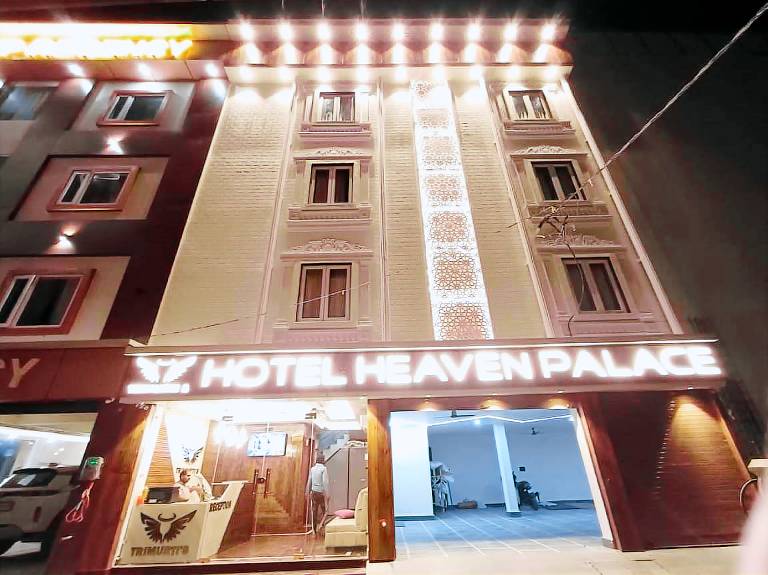 Goroomgo Heaven palace Near Ganga River Haridwar — photo 3