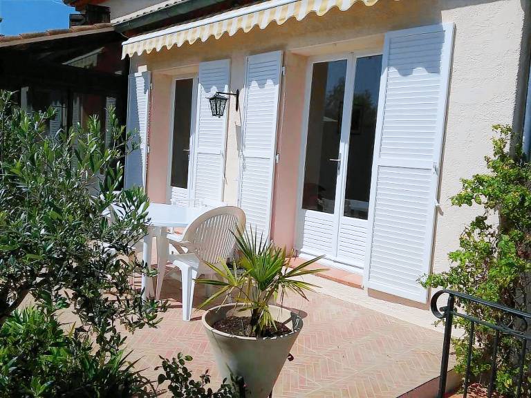Beautiful gite with yard, private pool & terrace | Pets allowed — photo 5