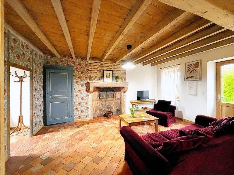 Gite with yard & terrace — photo 4