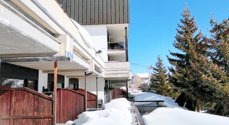 Serviced apartment with sauna, terrace & jacuzzi — photo 3