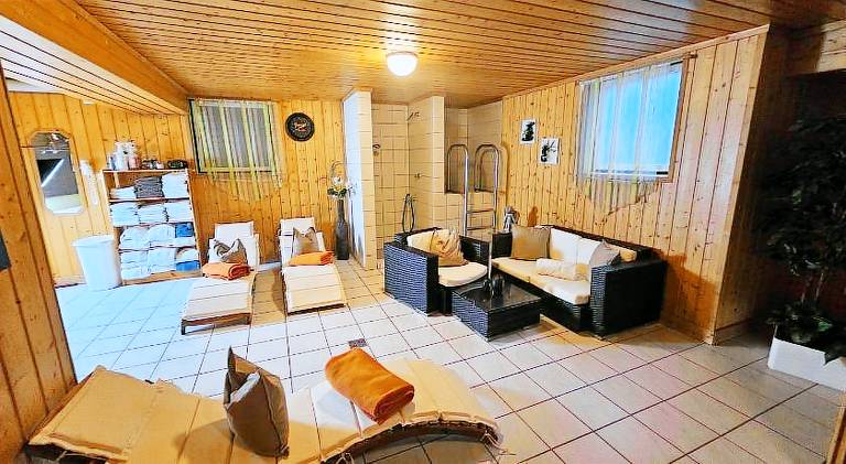 Farm with sauna, terrace & yard | Dogs allowed — photo 4