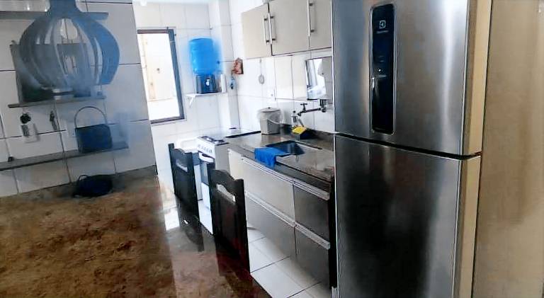 Apartment with 2 rooms for 6 persons in Guarapari