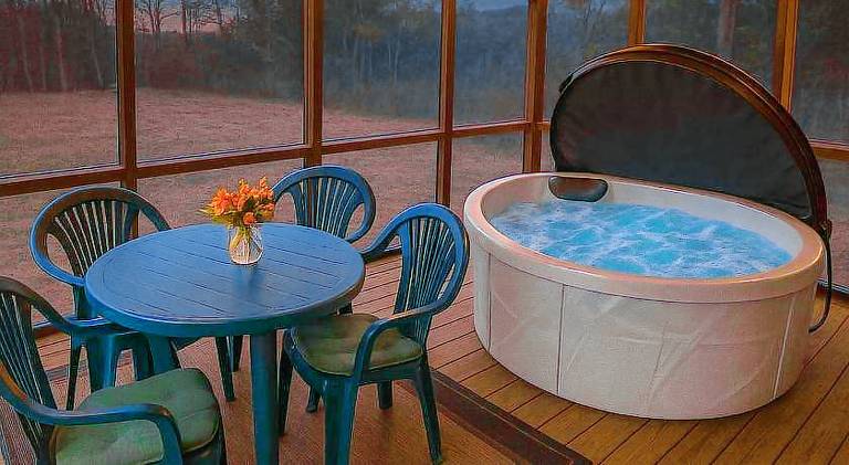 Villa with jacuzzi — photo 3