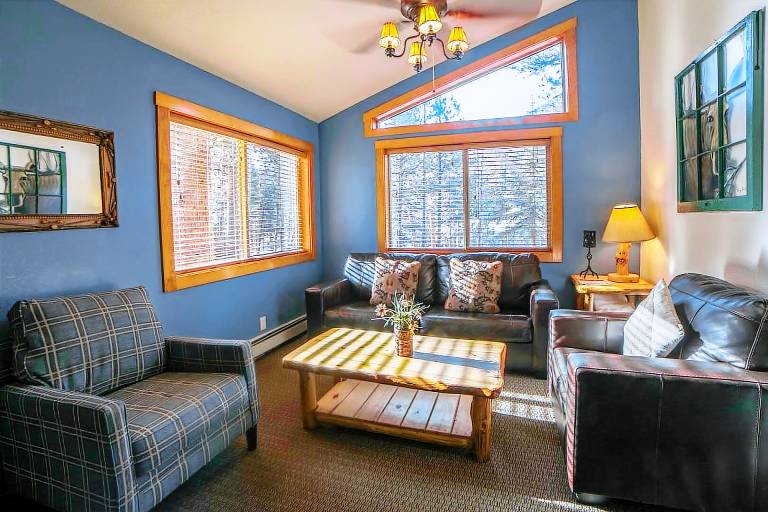Villa with private pool & terrace in Estes Park, CO