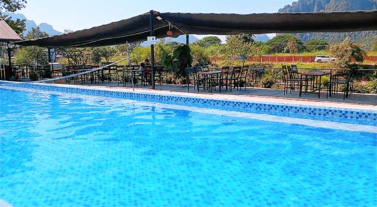 Riverside Garden Hostel — photo 2