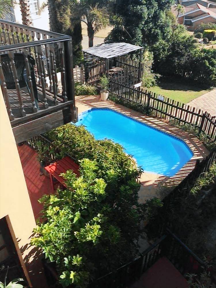 Bed and breakfast  Ferreira Town
