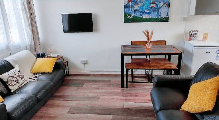 Apartment with 2 rooms for 4 persons — photo 4